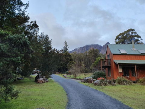 Roland B&B - Accommodation ACT 32