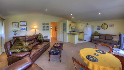Birchwood On The River - Devonport, Tasmania - Self-Contained And Self-Catering Accommodation - Accommodation ACT 17