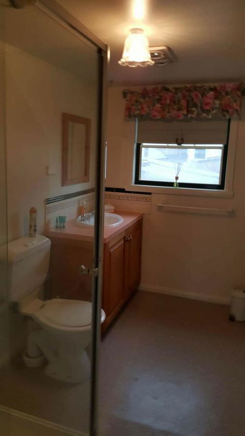 City Townhouse Walking Distance To City - Accommodation ACT 4