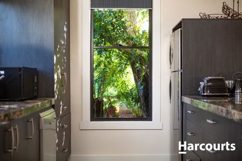 The WeareHouse In Deloraine - Accommodation ACT 12