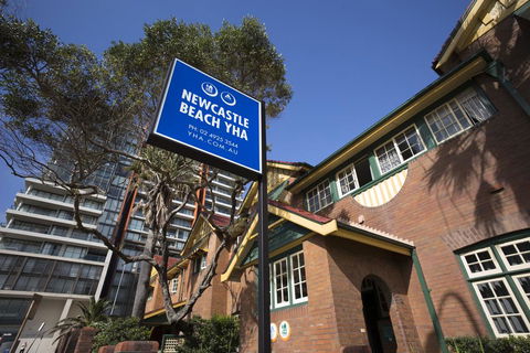 Newcastle Beach YHA - Accommodation ACT 0