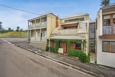 Newcastle Executive Homes - Oceanview Terrace - Accommodation ACT 3