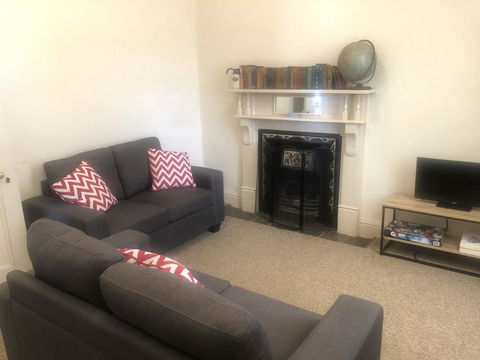 Newton Cottage - Accommodation ACT 1