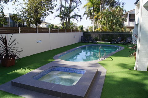 Noosa Parade Holiday Inn - Accommodation ACT 0