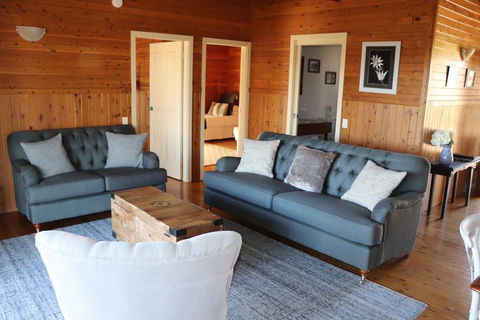 North Lodge Clan Cottage - Accommodation ACT 3