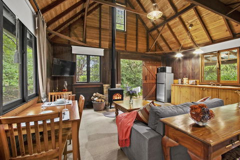 NUNGAROO COTTAGE - Accommodation ACT 2