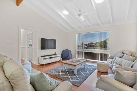 Ocean Beach Road, 22 - Accommodation ACT 1