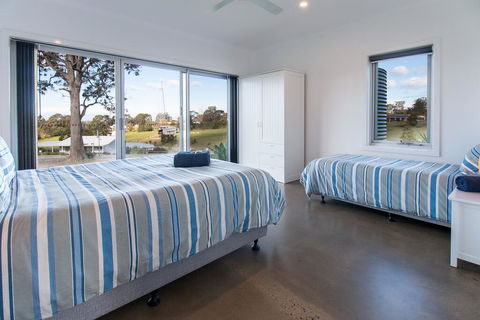 Ocean View - Accommodation ACT 3