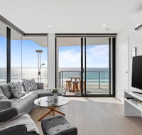 Ocean Views Apartment with Rooftop Pool - Accommodation ACT