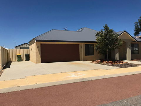 Ohana HQ - Family Getaway - Accommodation ACT 0