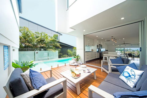 Oleander Holiday Home - Airlie Beach - Accommodation ACT 3