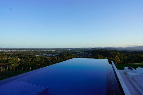 On Top Of The World - Accommodation ACT 1
