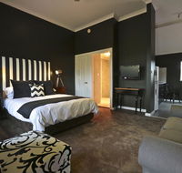 One Paddock Currency Creek Winery Villas - Accommodation ACT