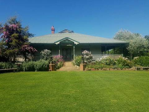 Orange Grove Gardens - Accommodation ACT 1