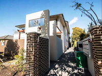 Orange Serviced Apartment