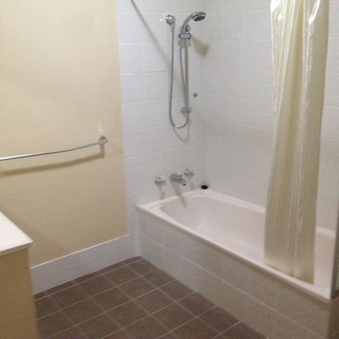 Oxley Court Serviced Apartments - Accommodation ACT 3