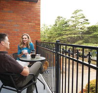 Oxley Court Serviced Apartments - Accommodation ACT