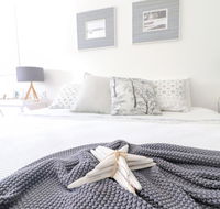 Palms Studio Apartment at Raffetys Resort - Accommodation ACT
