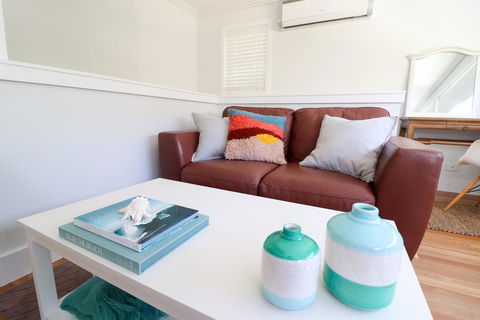 Palms Studio Apartment At Raffetys Resort - Accommodation ACT 3