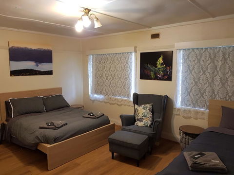Pandani House - Accommodation ACT 2
