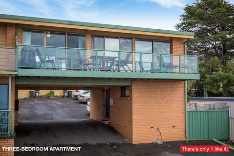 Panoramic Townhouses By Lisa - Accommodation ACT 3