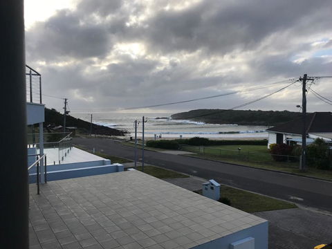 Peaceful, Relaxing With Amazing Water Views - Accommodation ACT 0