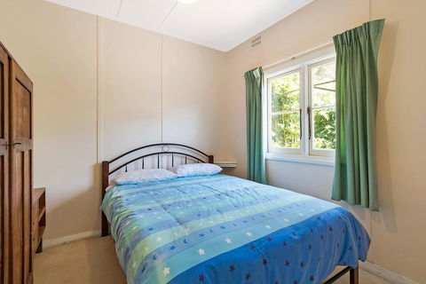 Pet Friendly Beach Cottage @ Ballingalla - Accommodation ACT 3