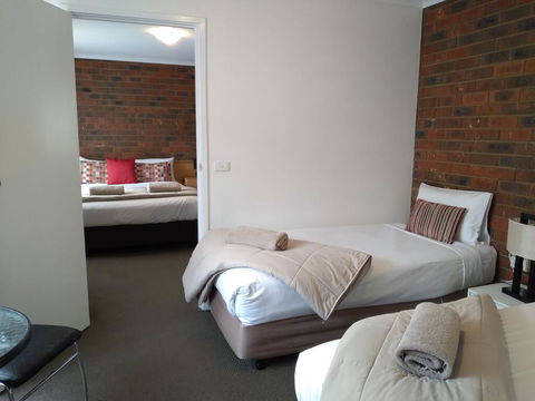 Pevensey Motor Lodge - Accommodation ACT 2