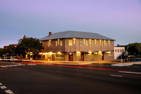 Pier Hotel - Accommodation ACT 0