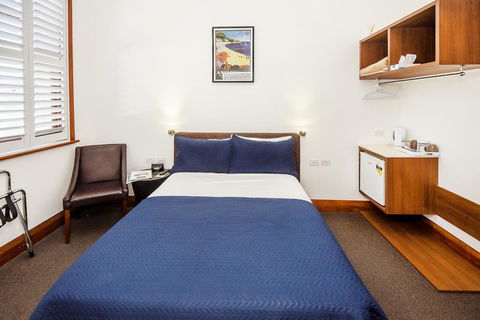 Pier Hotel - Accommodation ACT 3