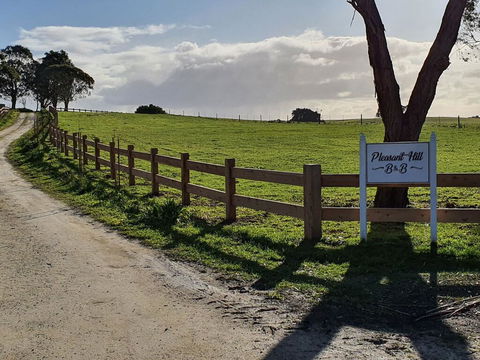 Pleasant Hill BnB - Accommodation ACT 1