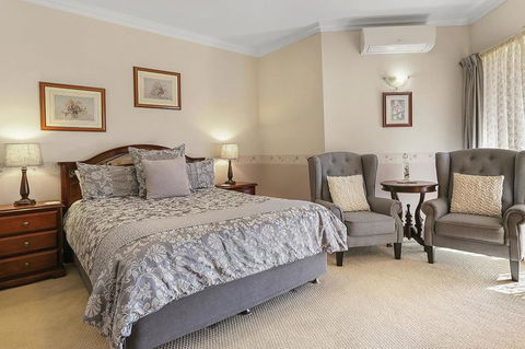 Plumes On The Green Boutique Bed & Breakfast - Accommodation ACT 1
