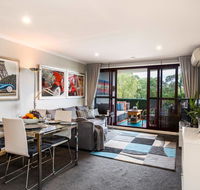 Poolside Sydney 1 Bedroom Apartment - Accommodation ACT