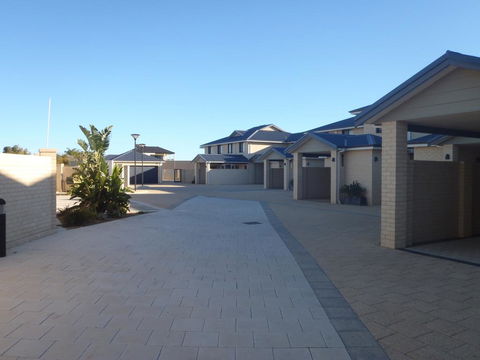 Port Denison Beach Resort - Accommodation ACT 3