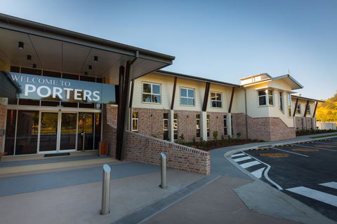 Porter's Plainland Hotel - Accommodation ACT 0