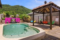 Private Large Cairns Family Home Rainforest Views