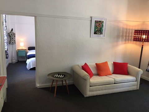 Quirky, Sunny, Spacious Apartment In The Heart Of Darlinghurst - Accommodation ACT 1