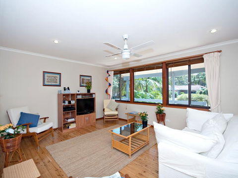 Reel Paradise - Accommodation ACT 0