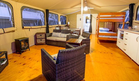 Reflections Holiday Parks Bonny Hills - Accommodation ACT 2