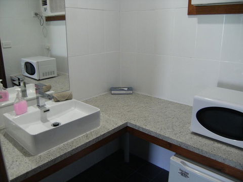 Regency Court Motel - Accommodation ACT 1