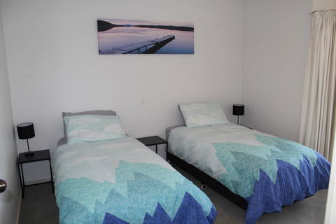 Relax At The Marina - Accommodation ACT 2