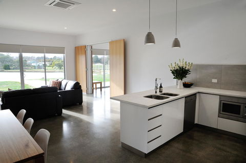 Relbia Lodge - Accommodation ACT 1