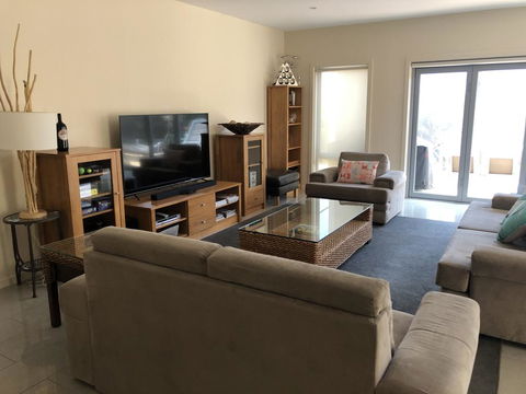 Residence On Robe - Accommodation ACT 1