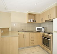 Resort on the Beach with Ocean Glimpses 5214-15 - Accommodation ACT