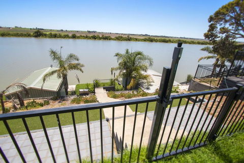 River Life - Accommodation ACT 0