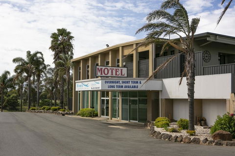 Rivers Apartments Motel Sale Gippsland - Accommodation ACT 1