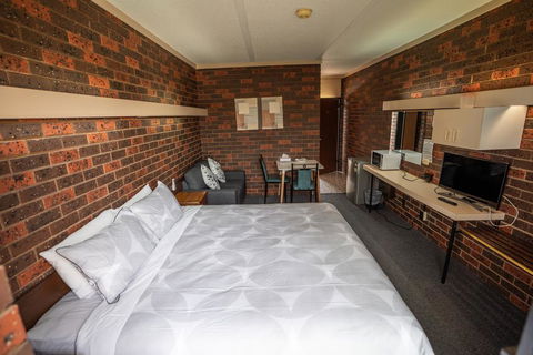 Riviana Motel - Accommodation ACT 3