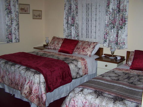 RJ's Bed & Breakfast - Accommodation ACT 2