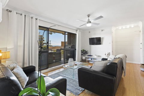 Ronald Ave, Bahia, Unit 02, 47 - Accommodation ACT 1