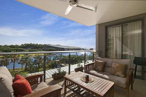 Saltwater Suites - 1,2 & 3 Bed Waterfront Apartments - Accommodation ACT 2